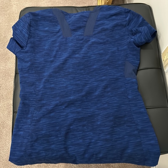 Dark blue scrub shirt by Scrubletics - Picture 5 of 5